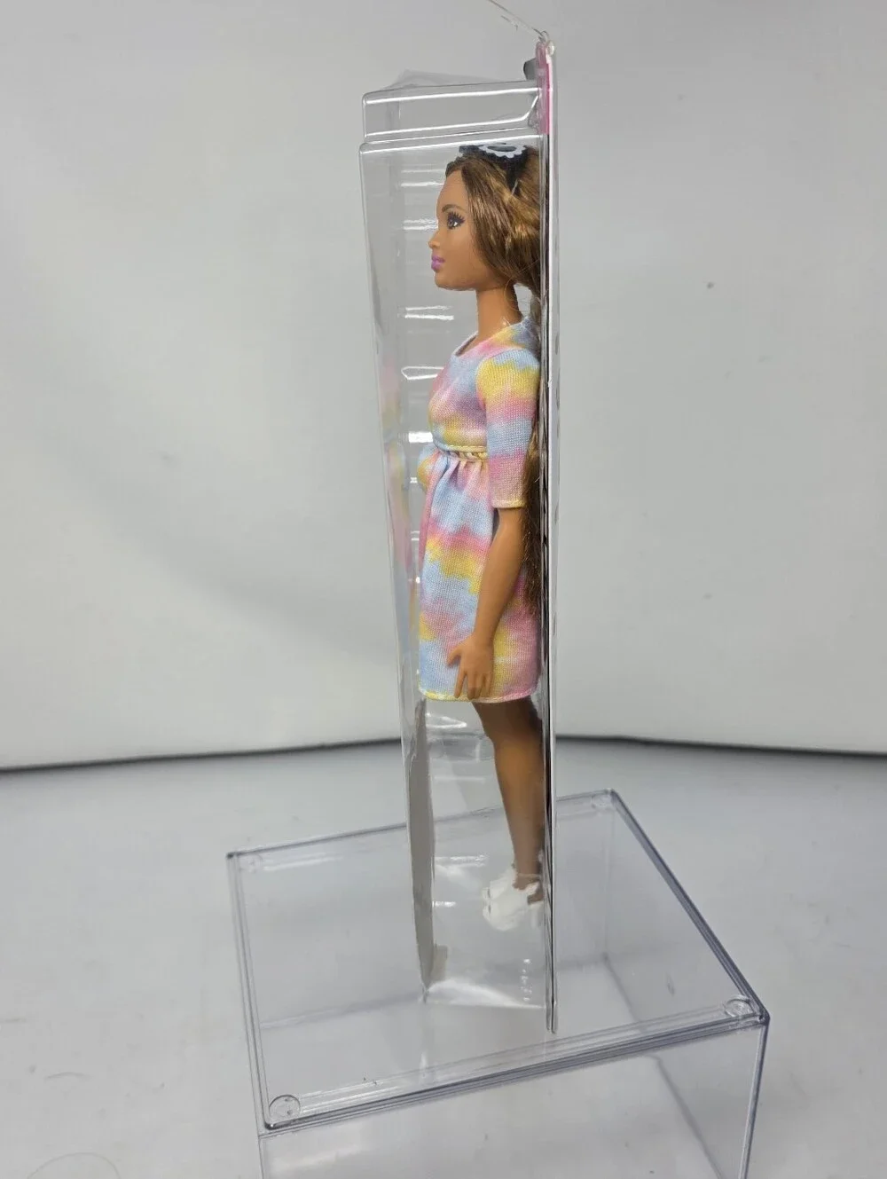 Barbie Fashionistas Dolls Tie Dye, Curvy Brown - Mattel - Girls